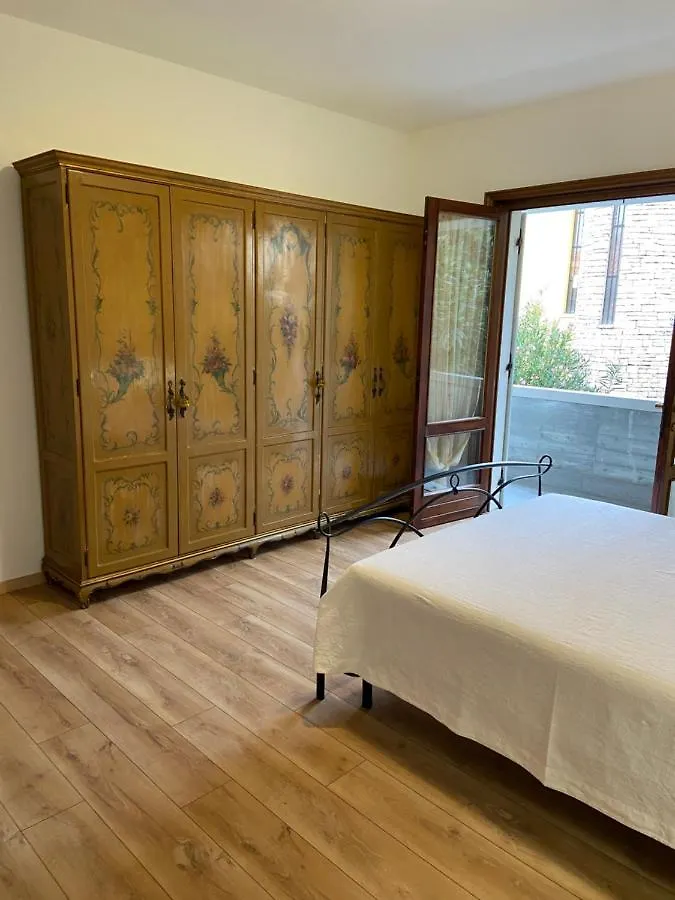 Residenza Villa Leonida SantʼAmbrogio di Valpolicella 0*,