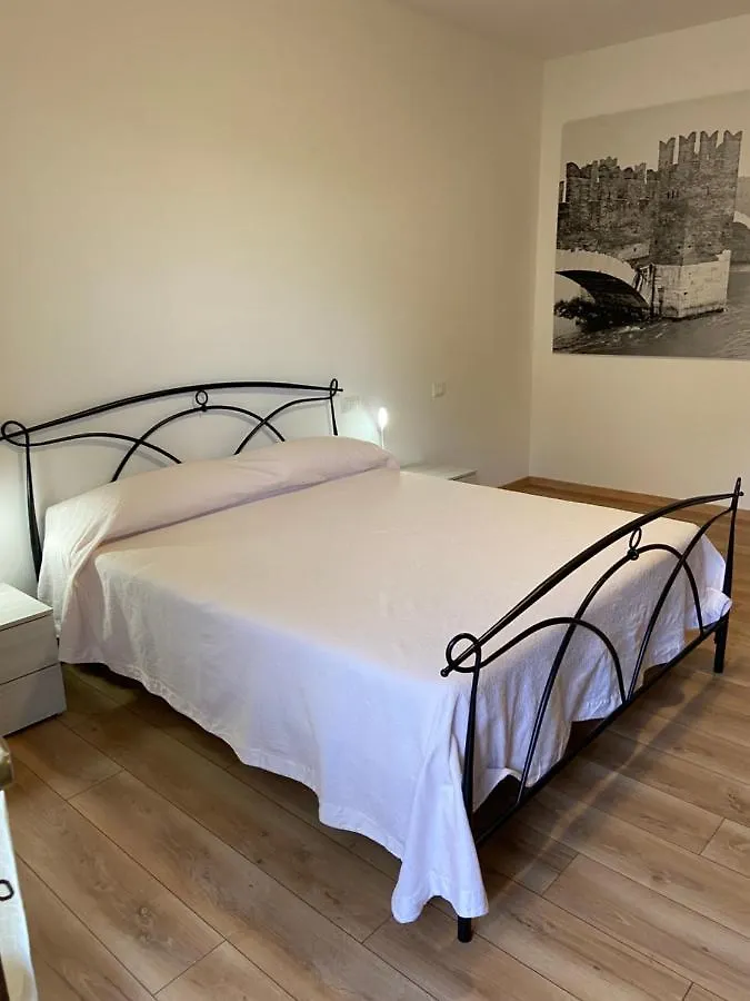 Residenza Villa Leonida Sant'Ambrogio di Valpolicella 0*,